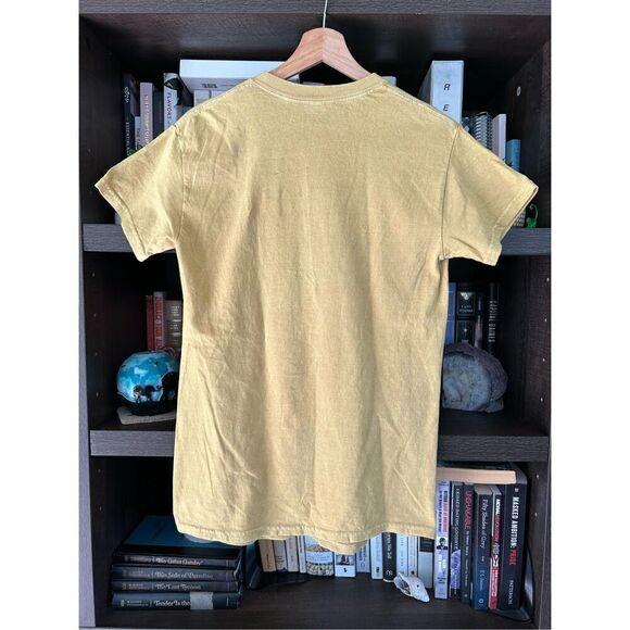 🐿️ NWOT Nirvana Yellow Mineral Wash Graphic Short Sleeve Tee Unisex Small - Picture 2 of 6